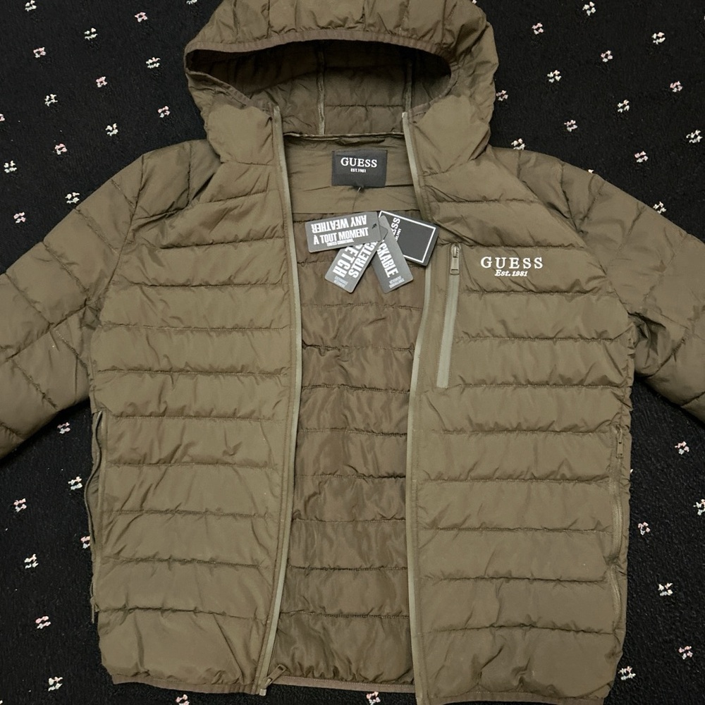 GUESS Men's Khaki Puffer Jacket